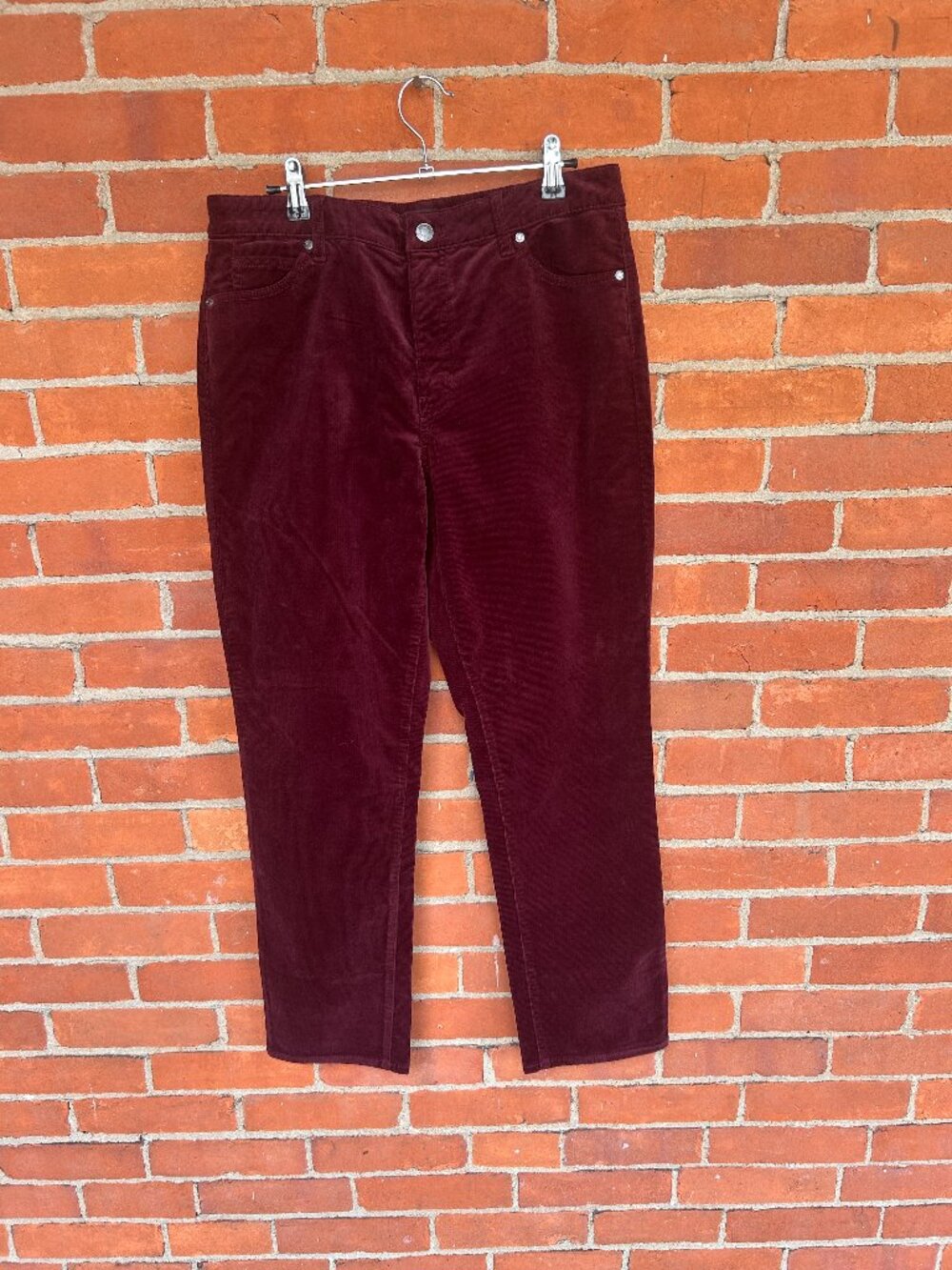 Talbots Maroon Straight Leg Corduroy Pant 10P 28 Inch Inseam Never Worn